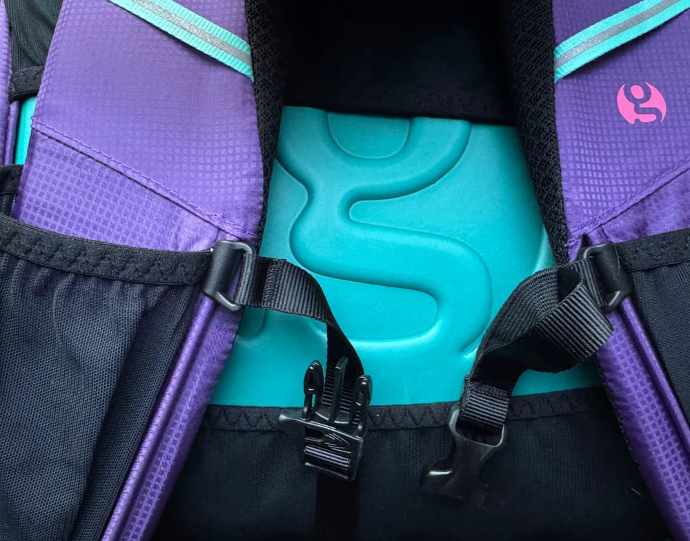 the back of the kumo36 superlight backpack by gossamer gear has a foam pad, pockets and great comfort